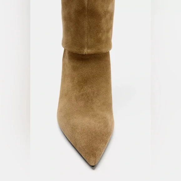 Zara Split suede tan heeled boots. High leg pull on stiletto heel. Pointed toe. - Picture 5 of 7